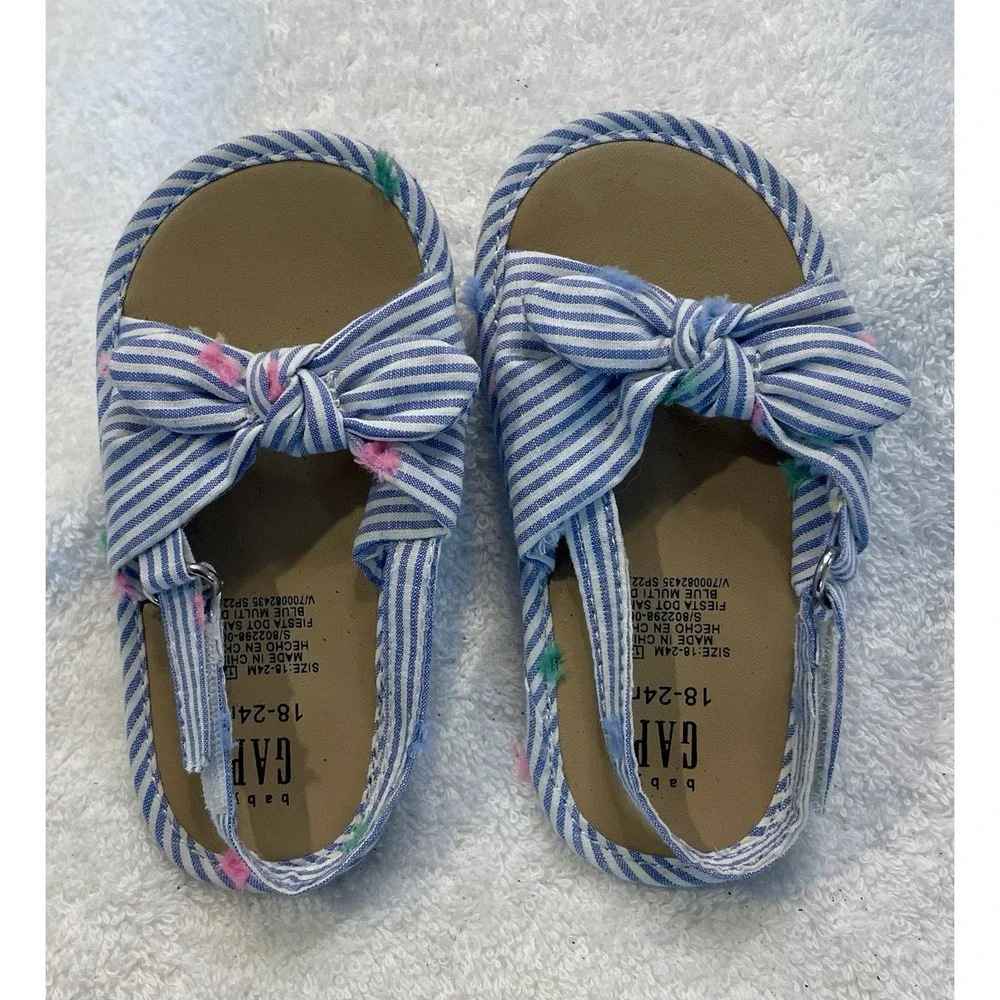 Baby Gap Baby Girl Blue & White Searsucker Bow Sandals Size 18 24 Months